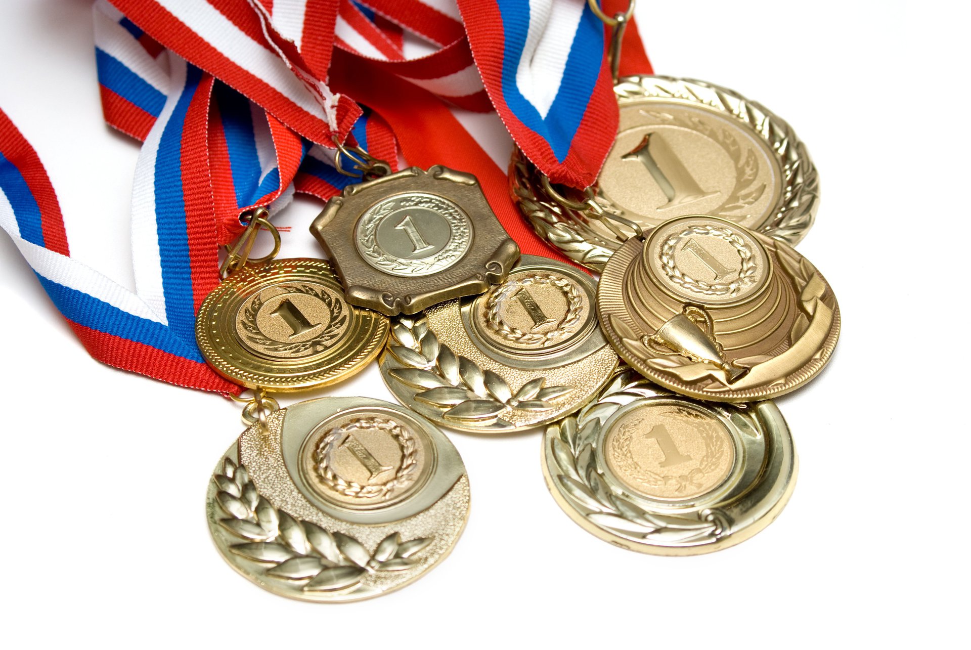 Sports medals. Медали спортивные. Спортивные награды. Золотая медаль. Спортивные кубки и медали.